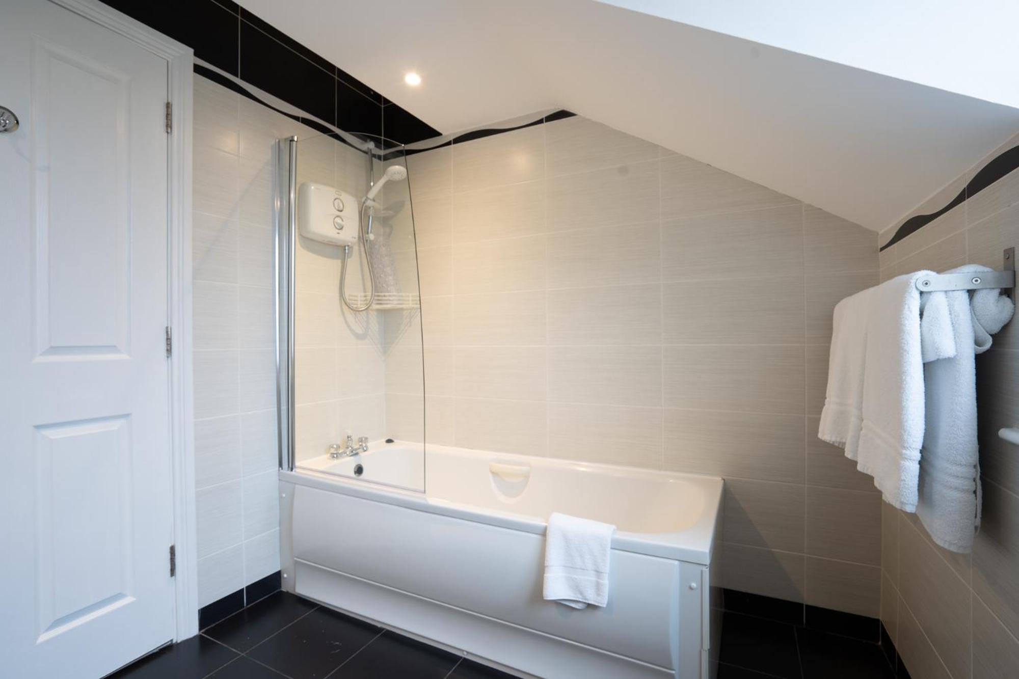 Muckross Luxury Residences 킬라니 외부 사진